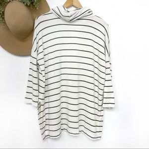 🌿LOFT Striped Top (3/$40)